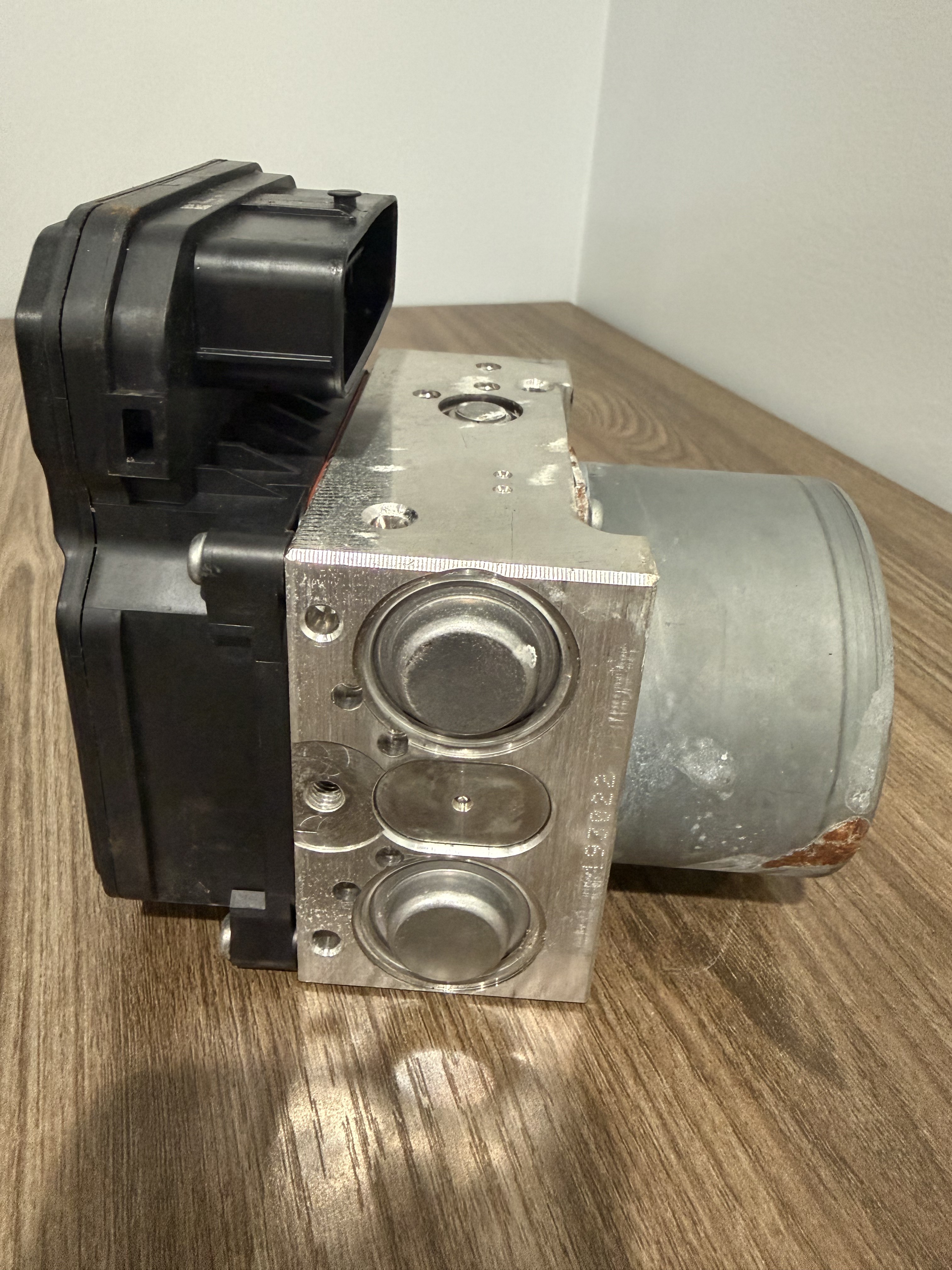 2018 Nissan Murano ABS Module Hydraulic Block OEM 193022